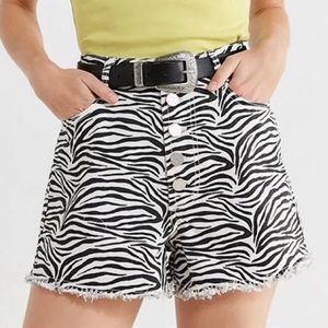 UO BDG Zebra Print Denim Short High-Rise‎ Size W27